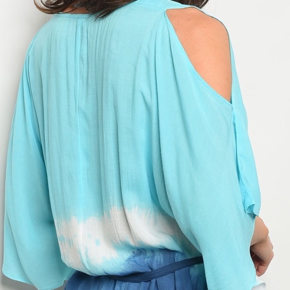 ❌DONATED❌Blue Tie Dye Cold Shoulder Lightweight Tunic Fringe Tunic Top - Picture 3 of 8